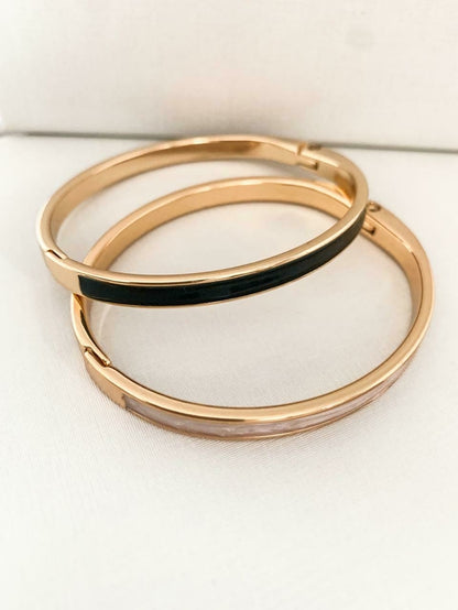 Bracelete Fino Resinado