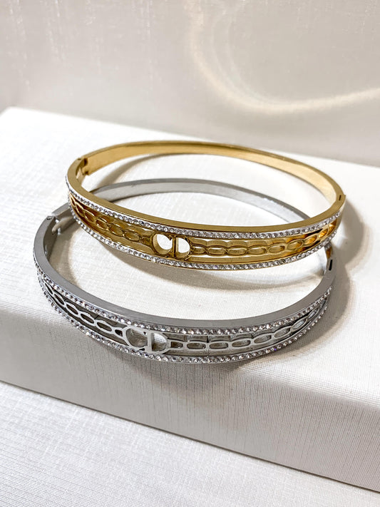 Bracelete cravejado CD