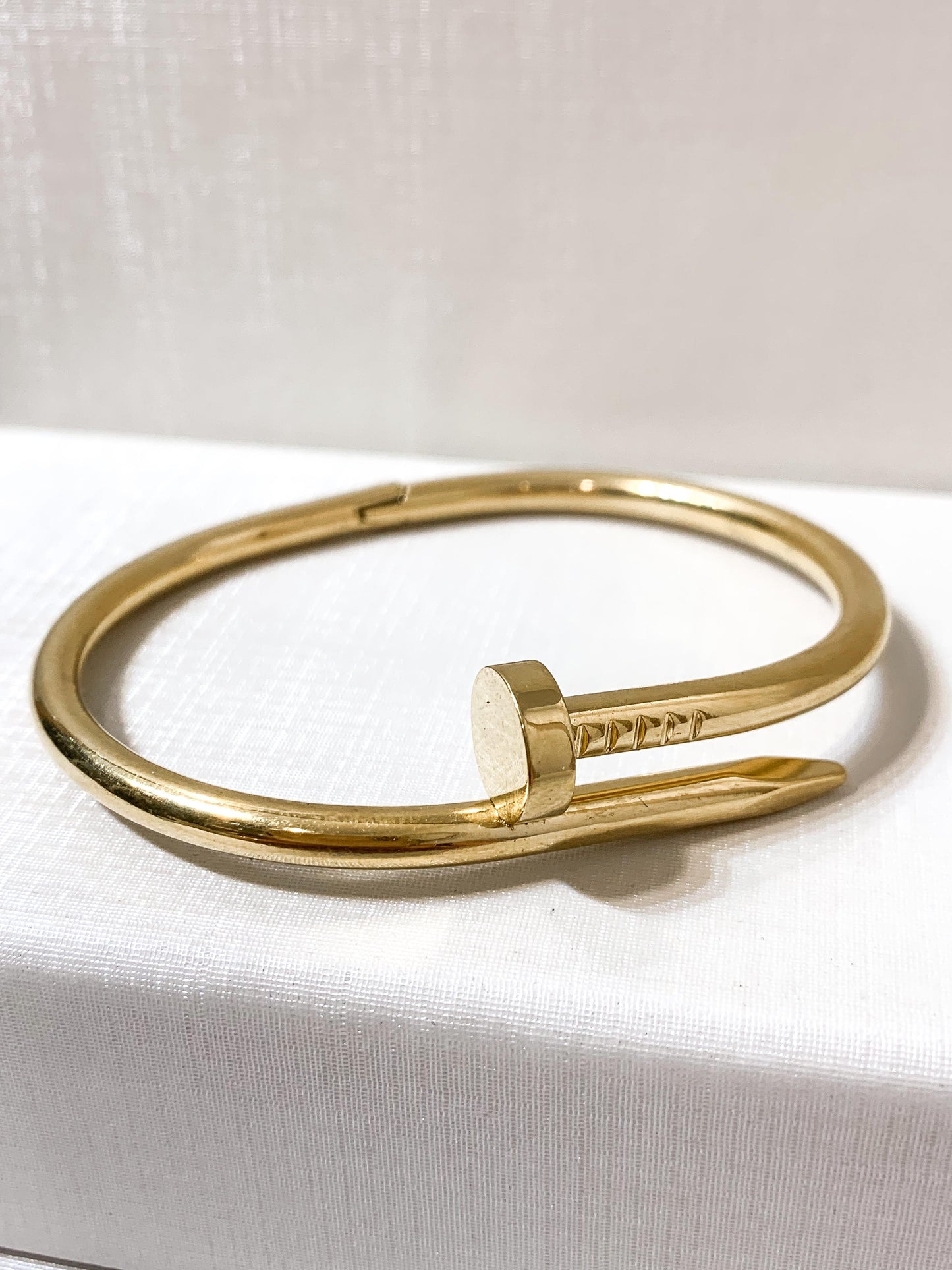 Bracelete prego aço